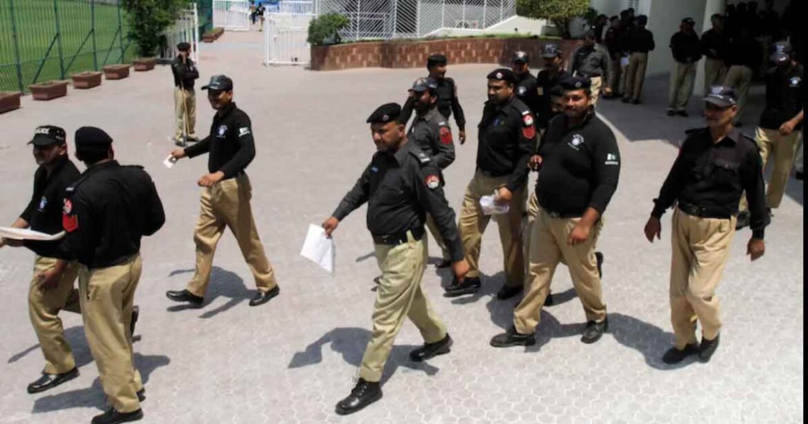 Over-100-Pakistani-Police-Officers-Dismissed-for-Security-Negligence