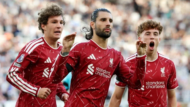 Dominik Szoboszlai’s Stoppage-Time Penalty Secures Dramatic Draw for Liverpool Against Newcastle