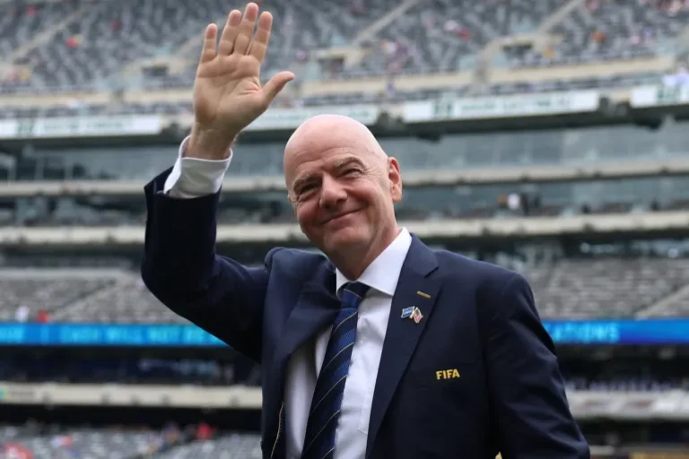 Dutch Football Association Calls for FIFA Overhaul and New Leadership by 2027