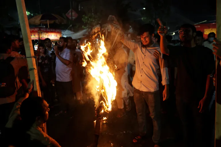 Ancestral Home of Former Bangladesh Captain Shakib Al Hasan Targeted in Arson Attack