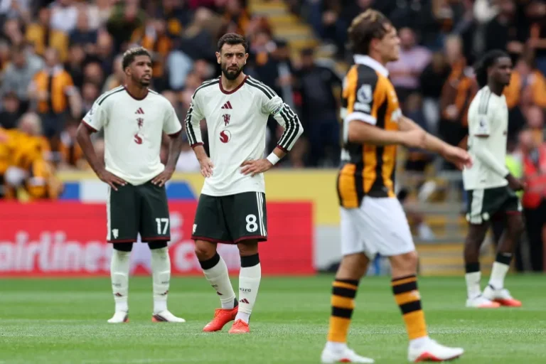 Manchester United Suffer Humiliating 2-0 Defeat to Newly Promoted Hull City