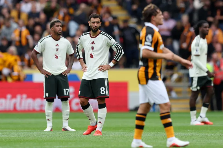 Manchester United Suffer Humiliating 2-0 Defeat to Newly Promoted Hull City