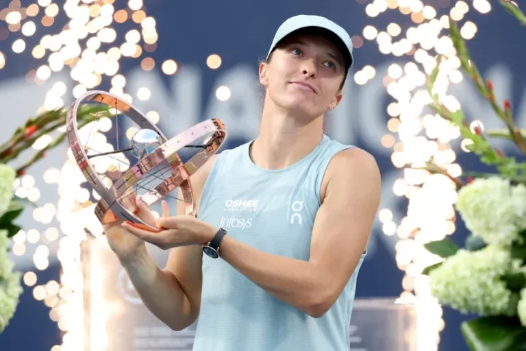 Iga Swiatek Secures Canadian Open Title with Dominant Victory Over Elena Rybakina