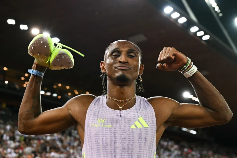 Dos Santos and Russell Shatter World Records During Thrilling Zurich Diamond League Meet