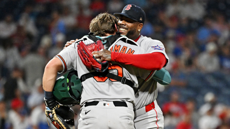 Inside AL East's fascinating trade deadline: Red Sox, unlike Yankees, embrace today