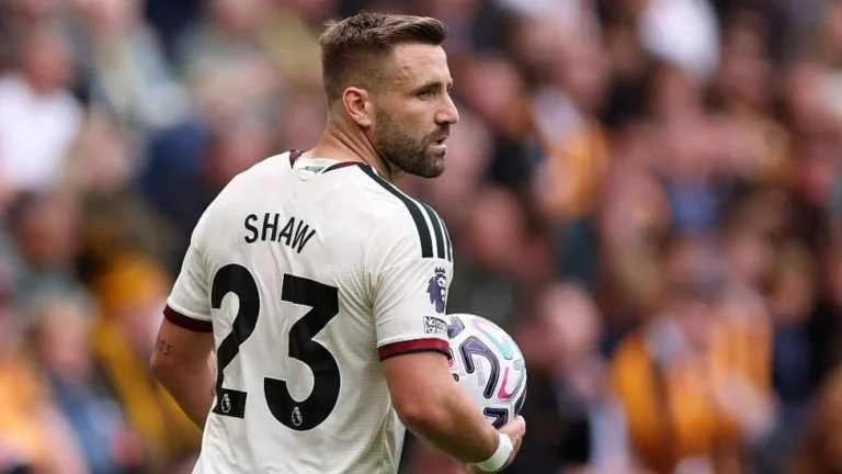 Manchester United Strategy Shifts to Defense After Midfield Spending Spree