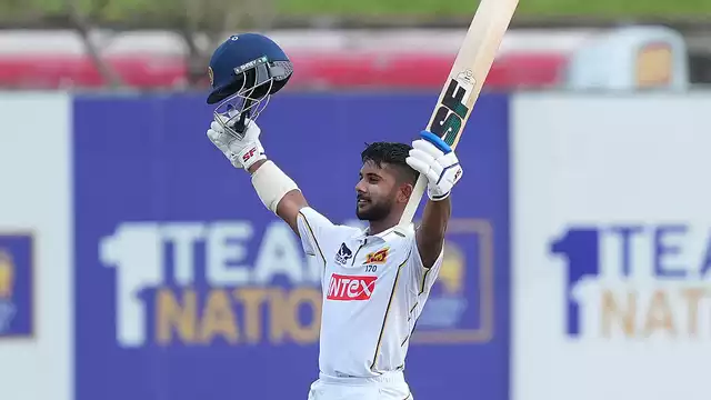 India Tightens Grip on Second Test as Sri Lanka Falters in Final Session