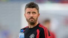 Michael Carrick Vows to Keep Strengthening Manchester United Squad This Summer