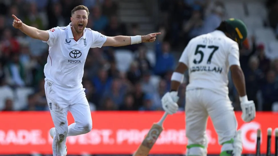 Joe Root Brings Calm Authority as England Captain in Pakistan Test Opener