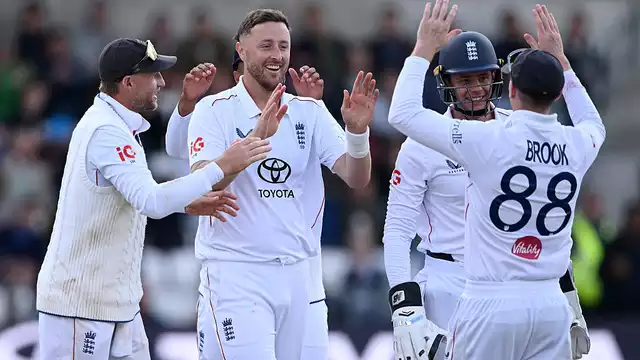 England Secure Dominant Innings Victory Over Pakistan in Headingley Test Opener