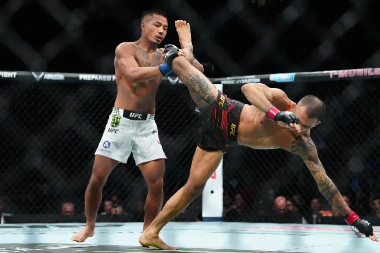 Joshua Van to Defend Flyweight Title Against Alexandre Pantoja at UFC 331