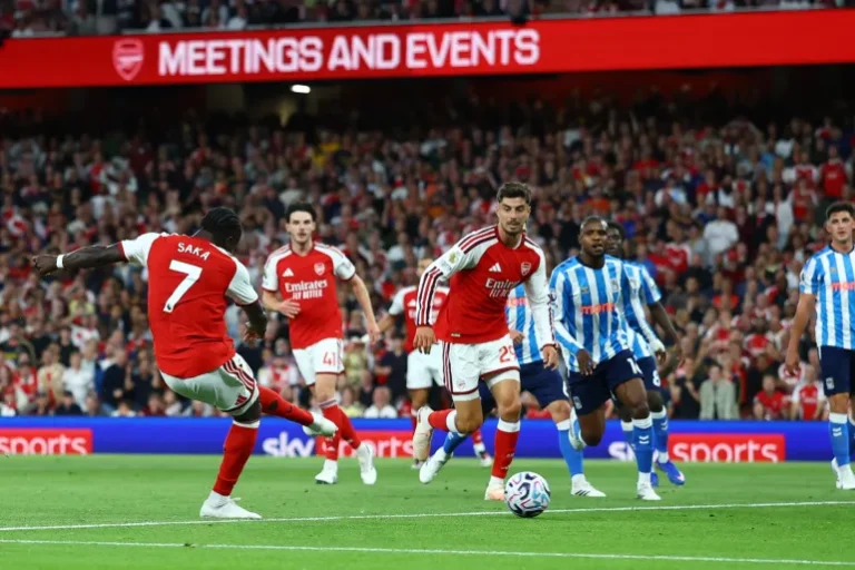 Arsenal Launch Premier League Title Defense with Dominant 3-0 Victory Over Coventry