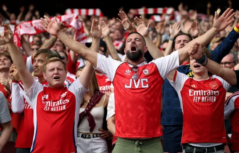 UK Prime Minister Signals Possible End to Stadium Alcohol