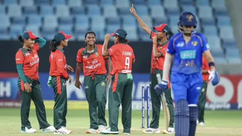 Bangladesh Women Advance to Asia Cup Semifinals to Face India