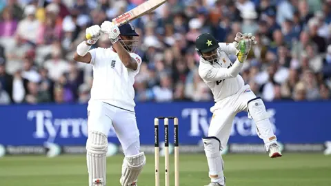 England Dominates Edgbaston Test as Pakistan Collapses for 133