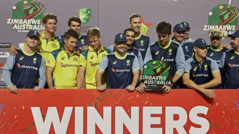 Australia Edge Zimbabwe in Thriller to Complete Series Sweep