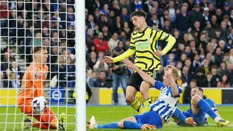 Arsenal's Winning Streak Ends with 3-0 Brighton Defeat