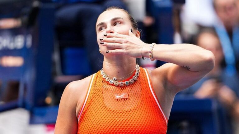 Aryna Sabalenka Advances at US Open After Match Interrupted by Cannabis Odor