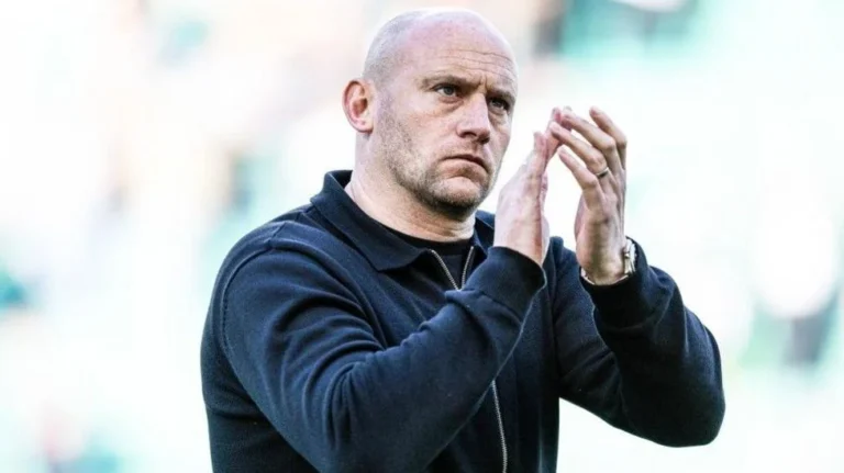 David Gray Dismissed as Hibernian Head Coach