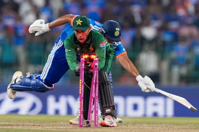 Pakistan Must Catch India in T20s, Says Hesson