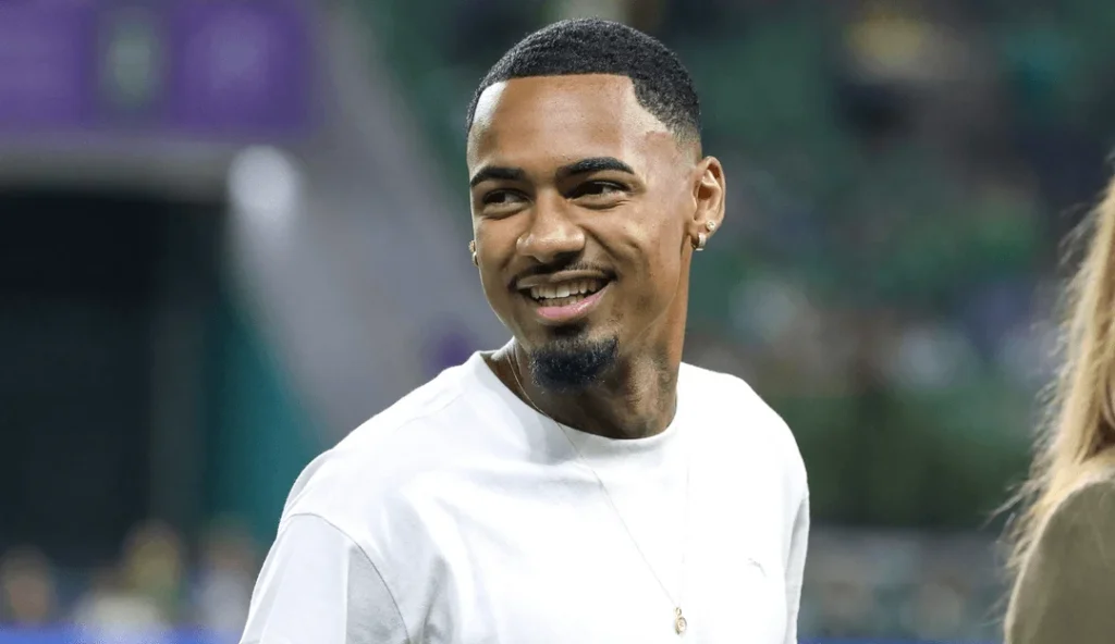 Manchester City Secure Brazilian Winger Allan Elias on Five-Year Deal