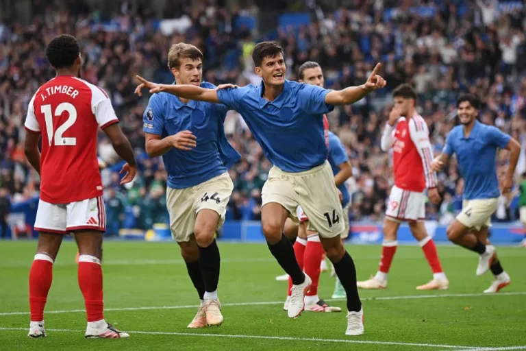 Brighton Stun Arsenal 3-0 as City Takes League Lead