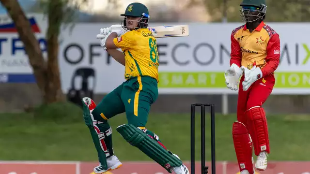 Lhuan-dre Pretorius Leads South Africa to Dominant 43-Run Victory Over Zimbabwe