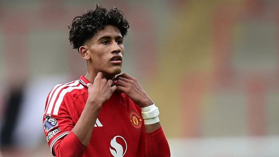 Manchester United in Desperate Bid to Retain Teenage Prodigy