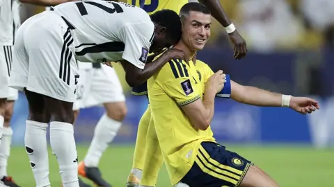 Ronaldo Leads Al-Nassr to Victory Amid Riyadh Missile Alert