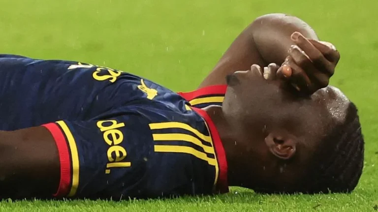 Arsenal Fear Two-Month Layoff for Injured Bukayo Saka