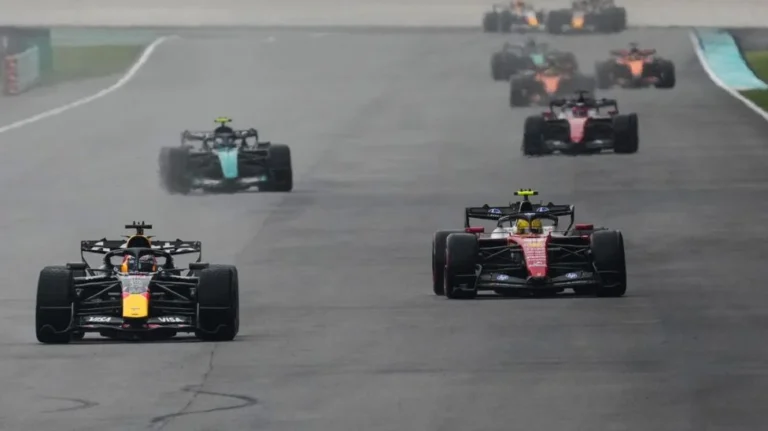 Carlos Sainz says F1 needs review after software bugs