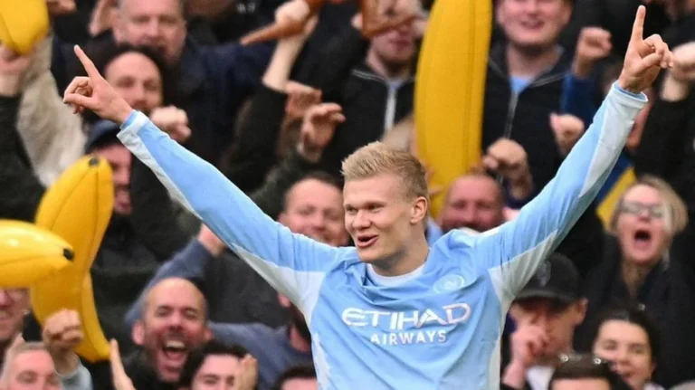 Manchester City Fans Defiant as Club Extends Premier League