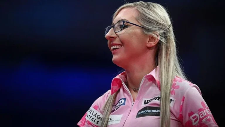 Fallon Sherrock Stuns Luke Littler to Win £501,000 Prize