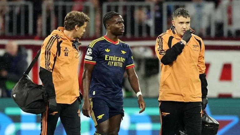 Arteta Concerned as Bukayo Saka Suffers Quad Injury
