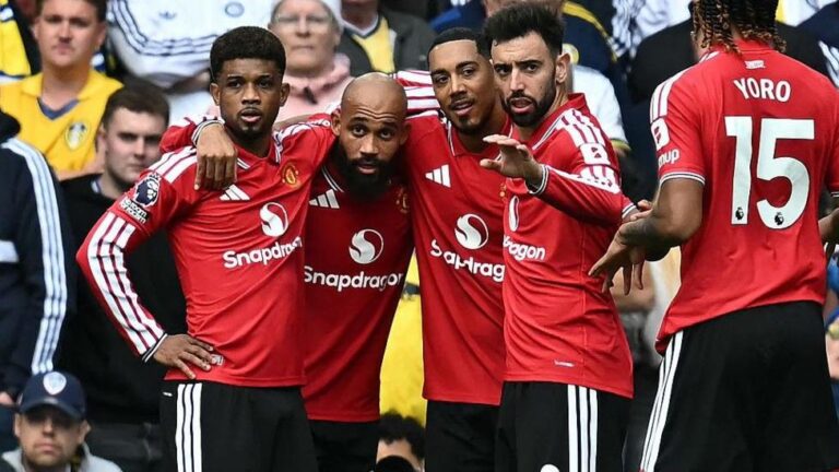 Manchester United's Winless Run Extends Following Leeds Draw