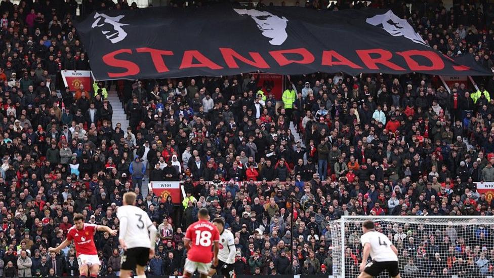 Michael Carrick Facing Looming Exit as Pressure Mounts at Manchester United