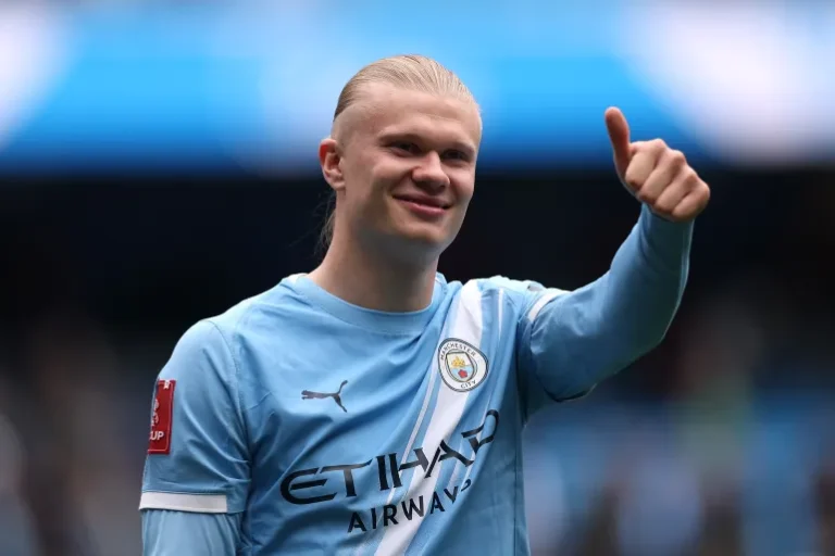 Classic Premier League Battles: Liverpool and Manchester City Rivalry