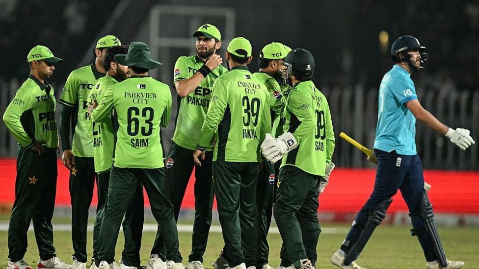 Arafat Minhas shines as England fall to Pakistan defeat