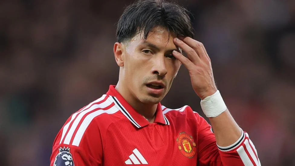 Manchester United Fines Lisandro Martinez After Public Outburst