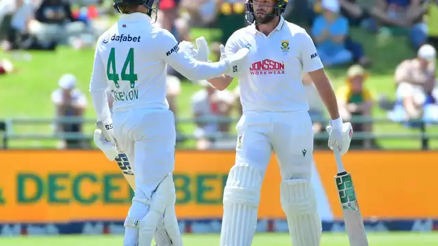 Rickelton and Mulder Century Partnership Sets Up Tense Final Day