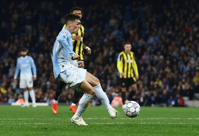 Phil Foden Hat-Trick Powers Manchester City Past AEK Athens
