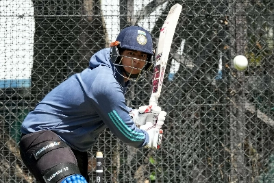New Zealand Seek Resurgence Against Unbeaten India in Wellington