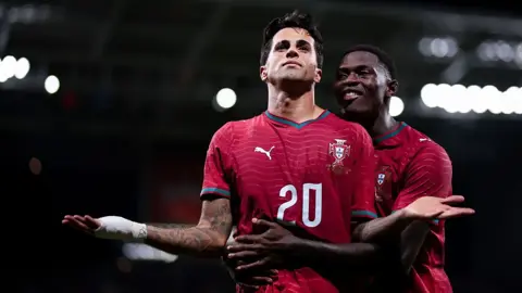 Portugal Reaches Nations League Quarterfinals Without Ronaldo
