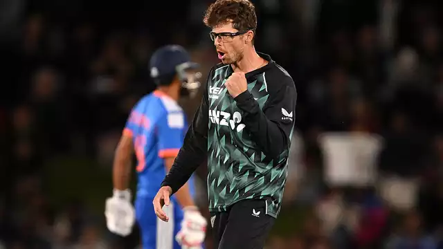 Santner Links 8 PM Start, Dew to Chasing Advantage