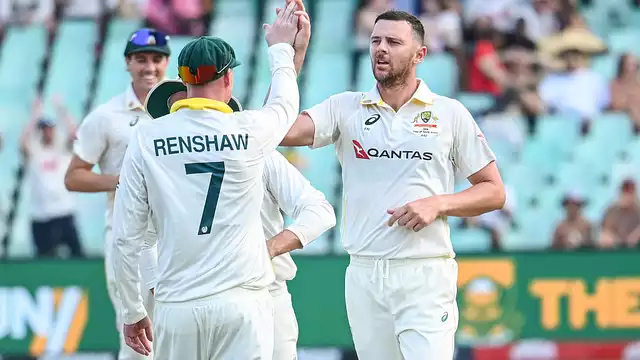 Australia Closing In on Durban Test Victory