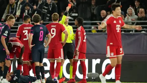 Viking Holds Bayern Munich to Dramatic 3-3 Draw